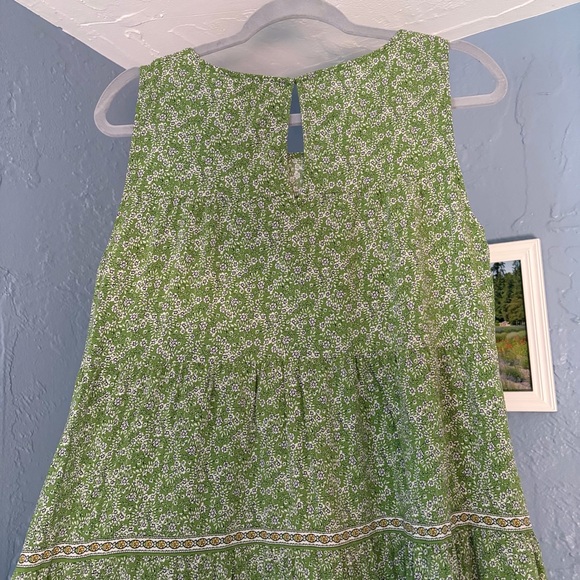 Max Studio Green and White‎ Floral Flowy Sleeveless Maxi Dress, size M - Picture 6 of 7